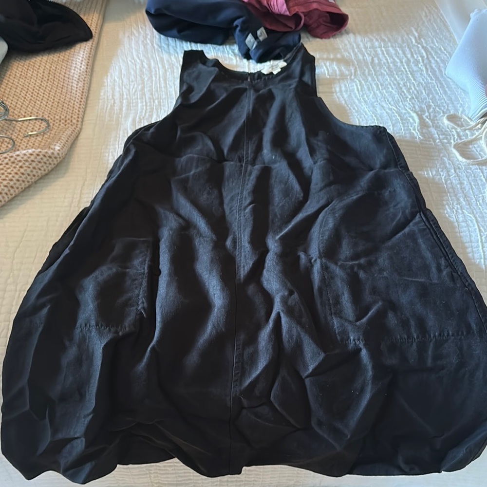 Wilfred Black Boxy Oversized Tank Top